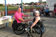 Sport-Atletika-4-kolo-Ptuj-160626-163-Tamara-Mahoric-prevzema-pokla-za-tretje-mesto