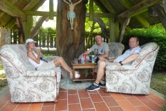 PIKNIK 2025 – SONČNO, VESELO IN OSVEŽUJOČE DRUŽENJE OB RIBNIKU
