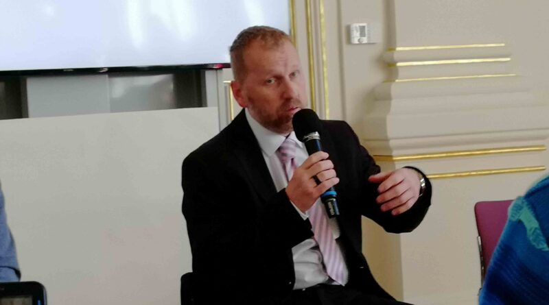 OMOGOČANJE MULTIMODALNE MOBILNOSTI OSEB Z RAZLIČNIMI OVIRANOSTMI