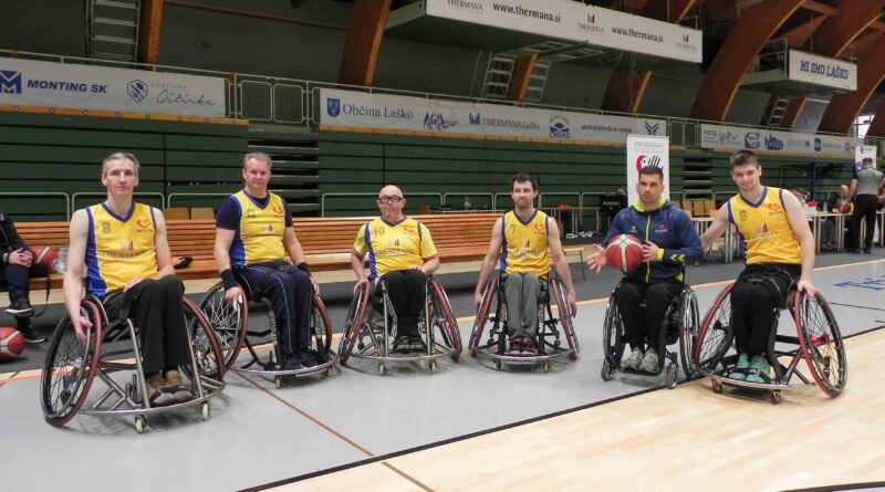 LIGO ZAKLJUČILI S POLOVIČNIM IZPLENOM