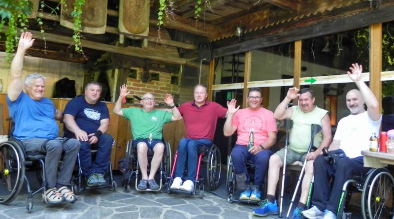 POLETNO SREČANJE ČLANOV DRUŠTVA PRI RIBNIKU LISJAK